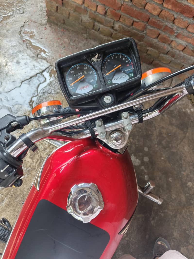 | Honda CG 125 2023 — 10/10 Condition | Total Genuine | 1