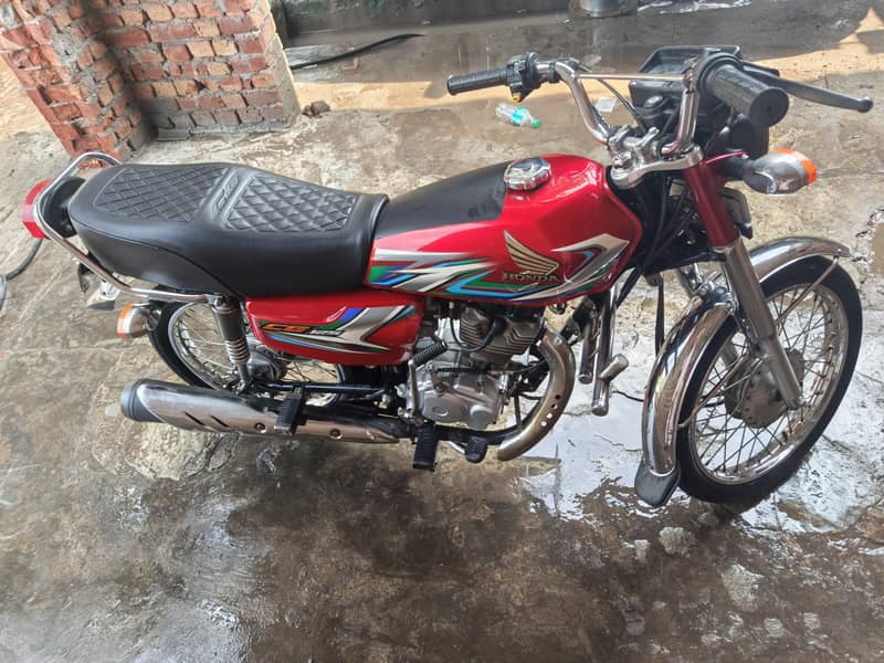 | Honda CG 125 2023 — 10/10 Condition | Total Genuine | 2