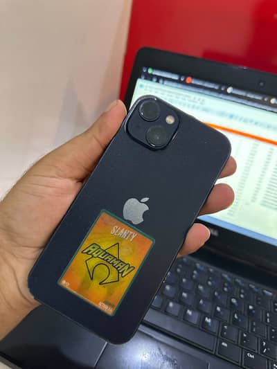 Apple iPhone 13