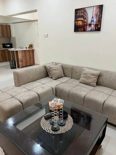 One bed room apartment available for daily basis