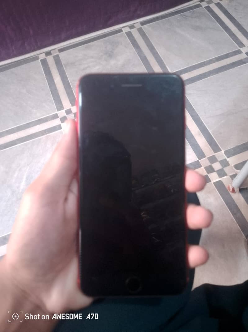 Apple iPhone 8 Plus 0