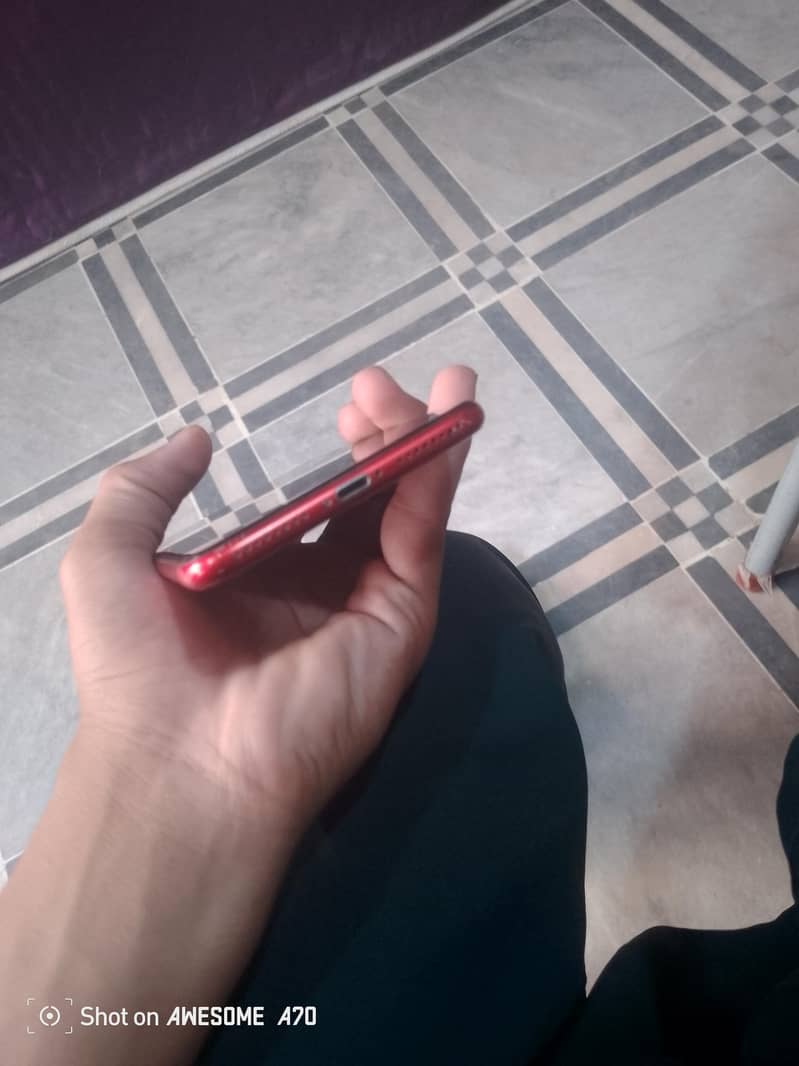 Apple iPhone 8 Plus 1