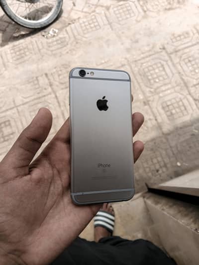 Apple iPhone 6S