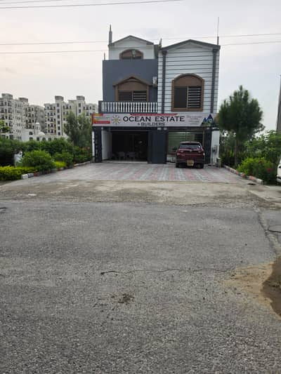 5 Marla level and Park face Plot of ideal location for sale