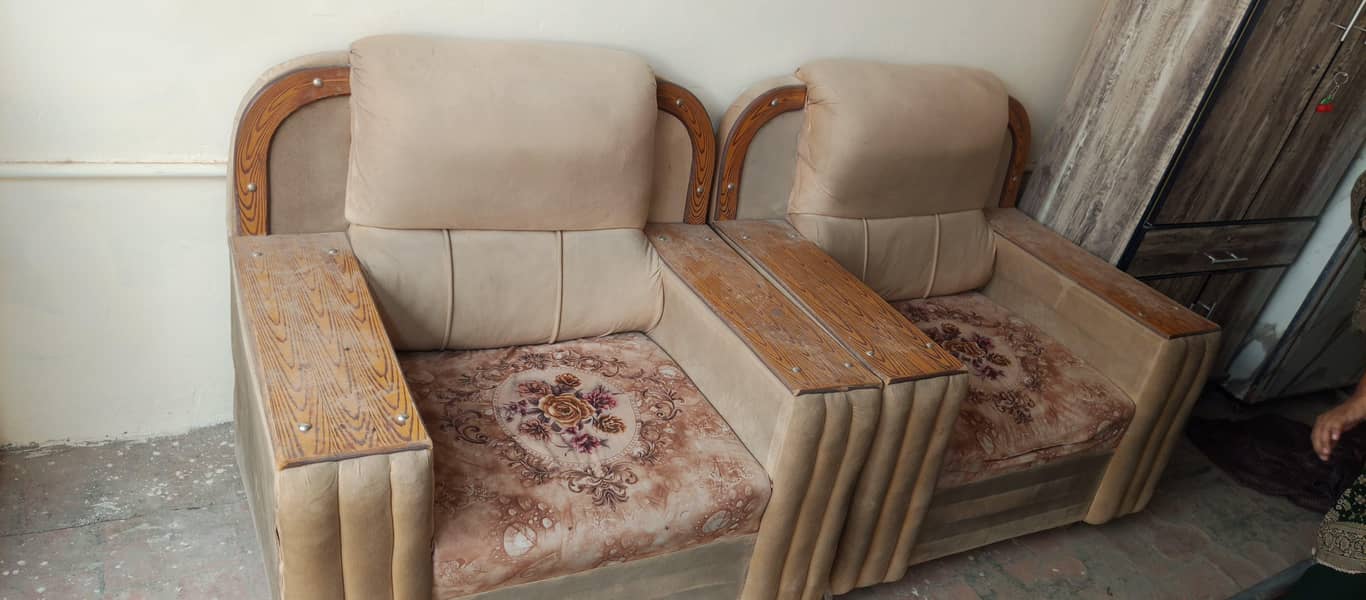 5 SEATER SOFA SET 1