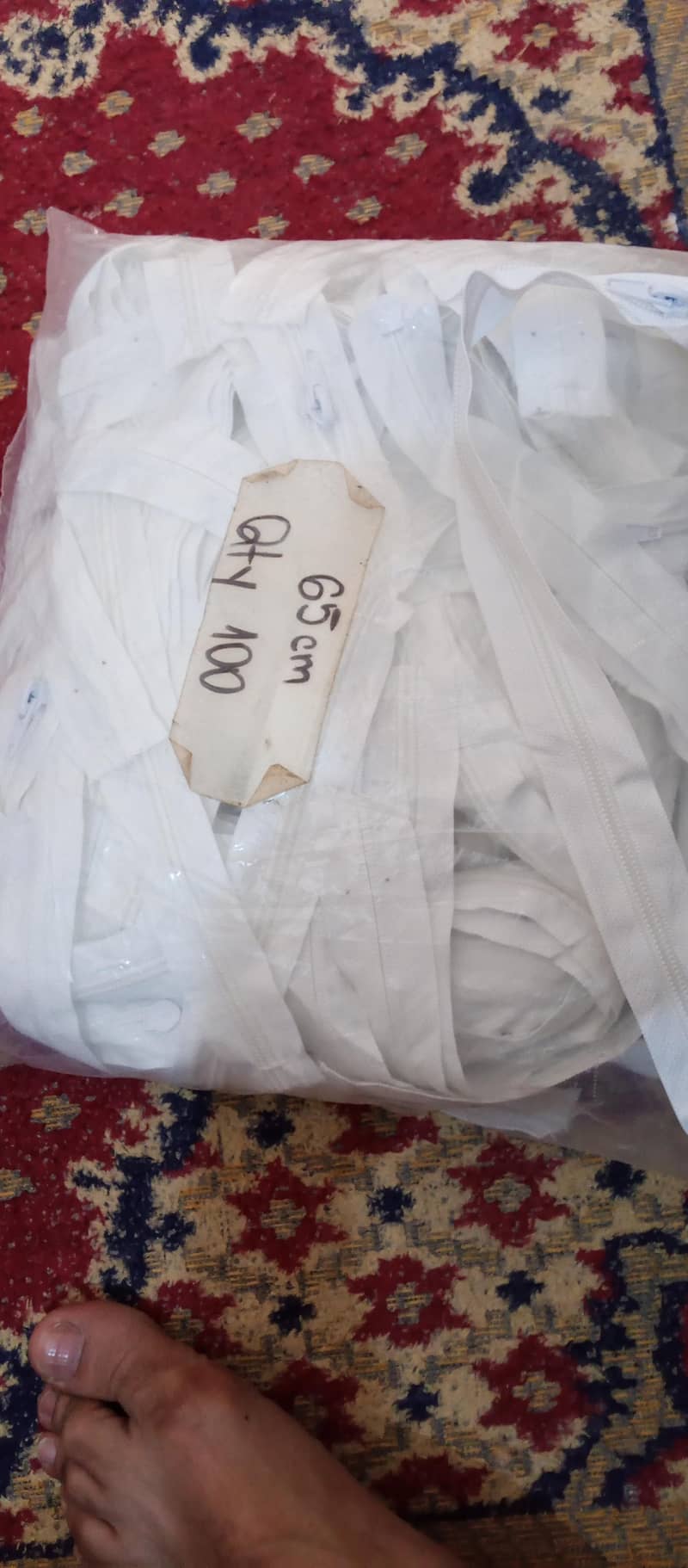 zips white colour 1