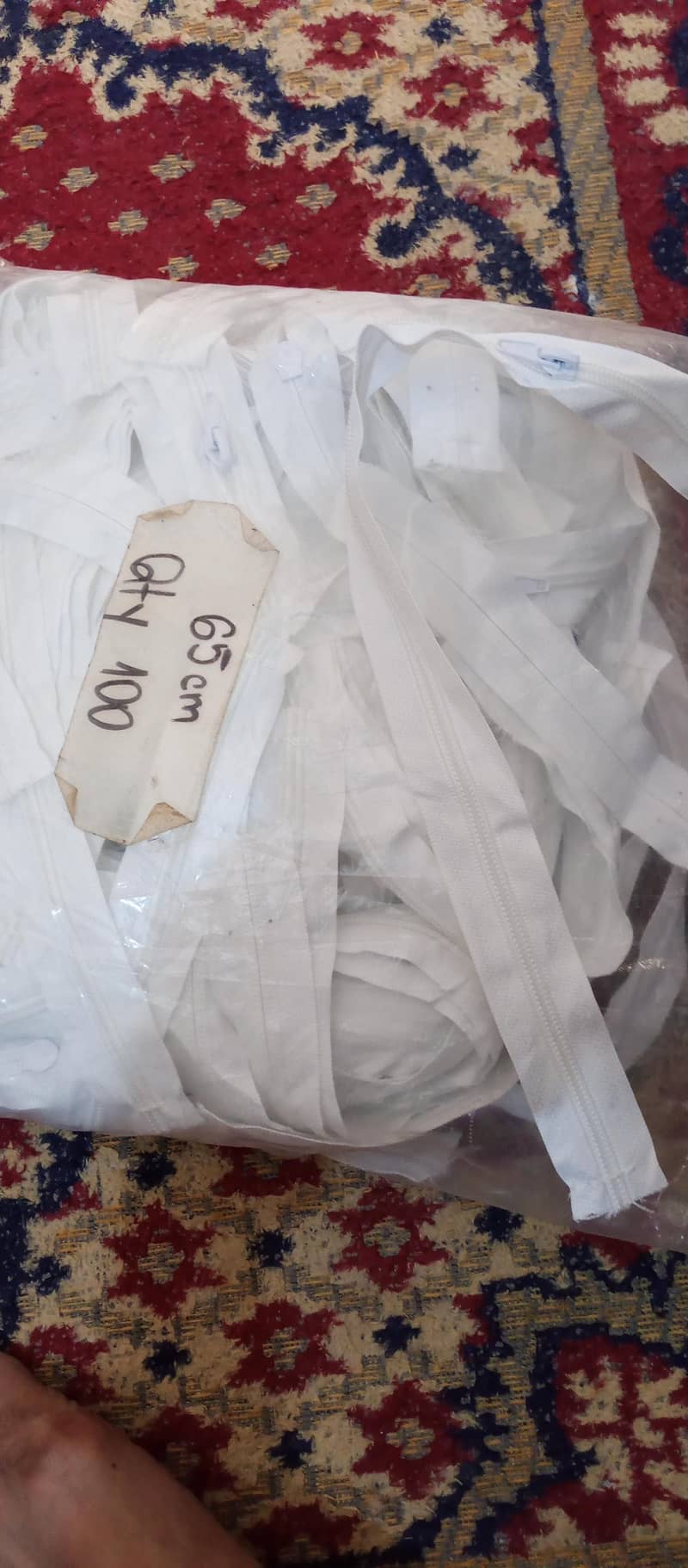 zips white colour 2
