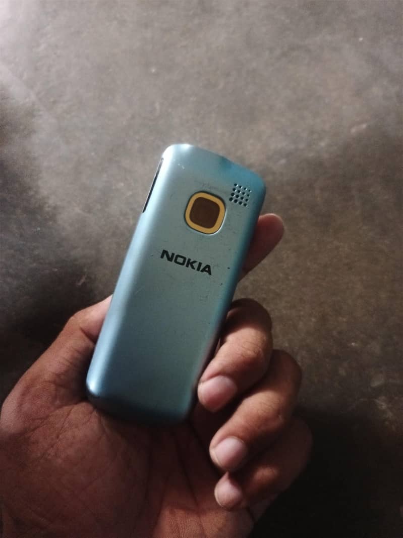 Nokia C1-01 2