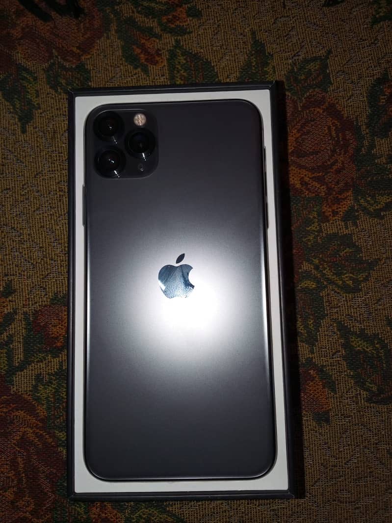 Apple iPhone 11 Pro Max 2