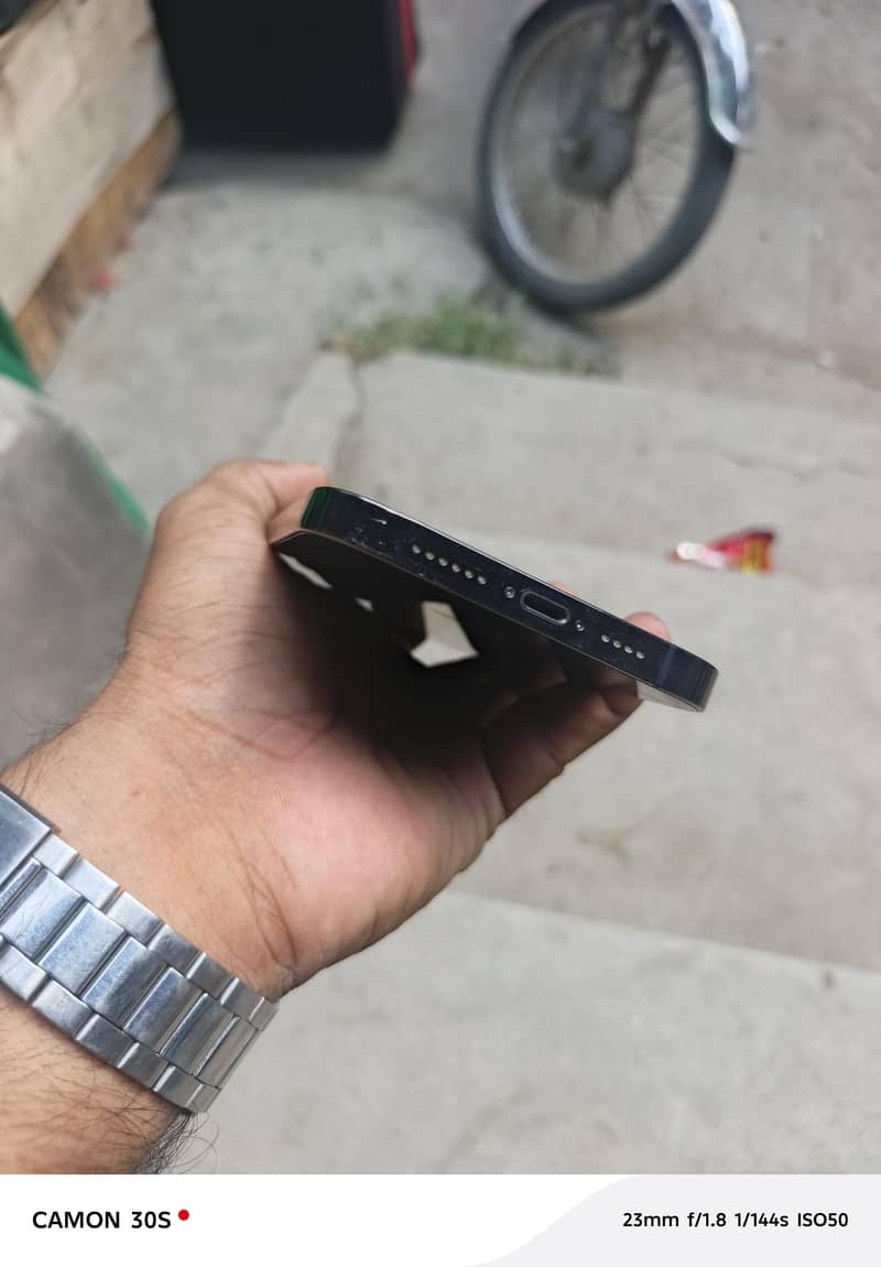 Apple iPhone 14 Pro Max 8