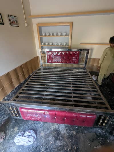 Steel bed
