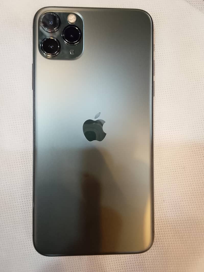 Apple iPhone 11 Pro Max 4