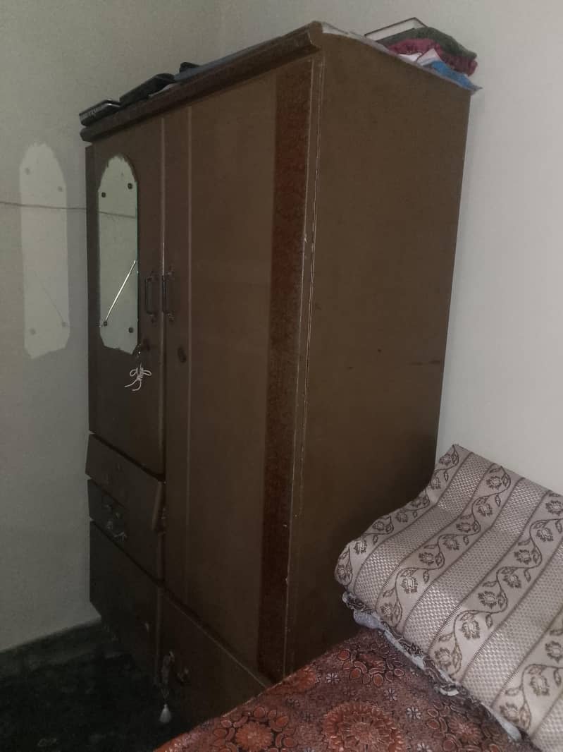 wardrobe/ Almari 2