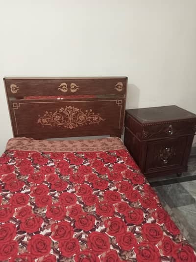 Single bed, Side table & Dressing Table - Excellent Condition.