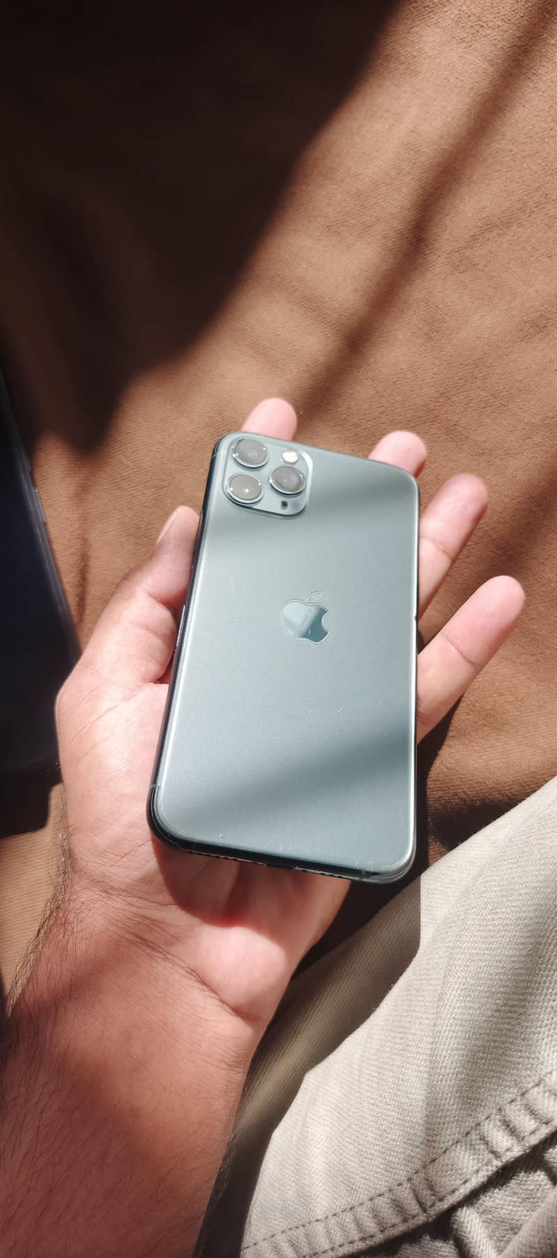 Apple iPhone 11 Pro 2