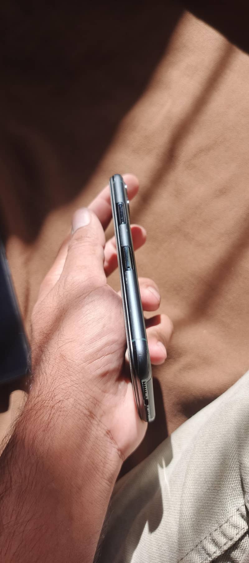 Apple iPhone 11 Pro 4