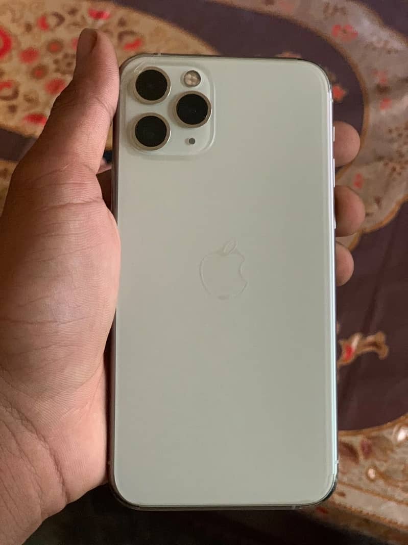 Apple iPhone 11 Pro 1