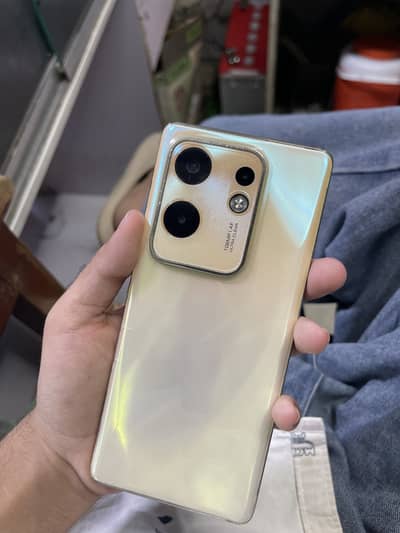 Infinix Zero 30