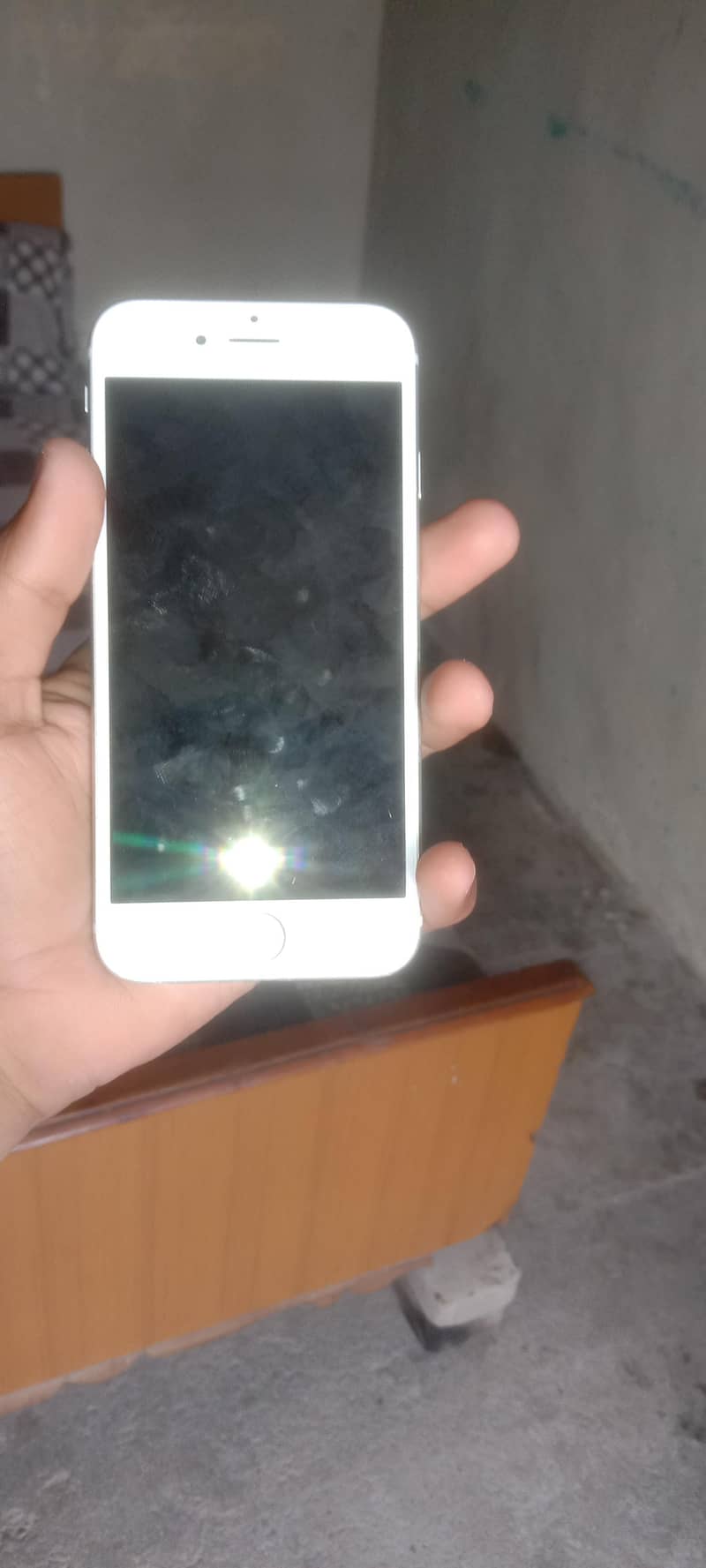 Apple iPhone 6S 1