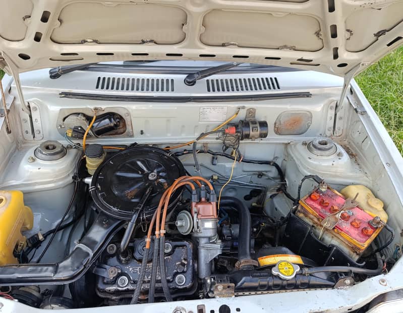 Suzuki Mehran VX 2000 17