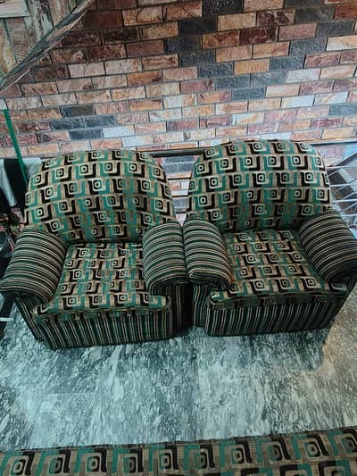 5 seter sofa set for sale in best condition
