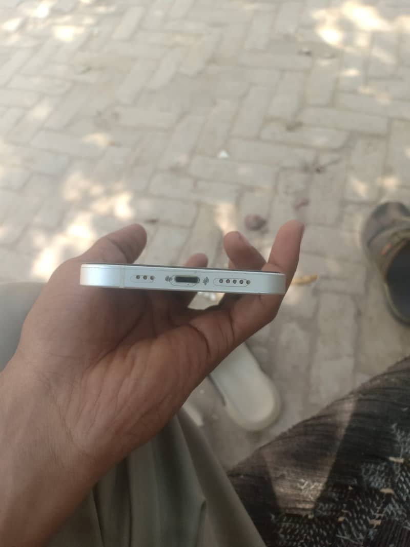 IPhone 12 pta 3