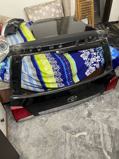 Toyota Land Cruiser 200 (2012–2014) Body Parts for Sale