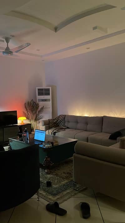 L shape 6 seater sofa with side table