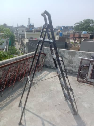 folding leder seehri for sale.