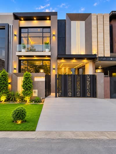 5 Marla Modern Style Luxurious Bungalow Very Close From Mian Road And Market
