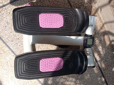 Mini Steper Meter Not Working  Price Negotiable