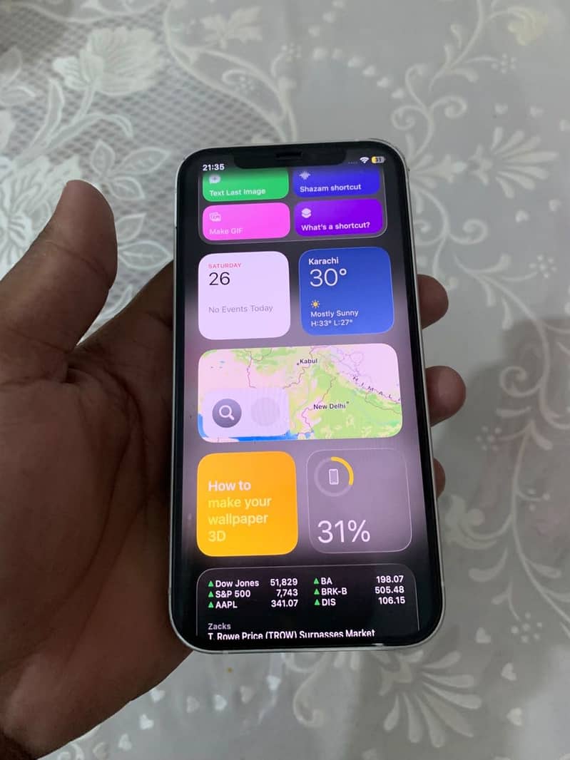 Apple iPhone 12 3