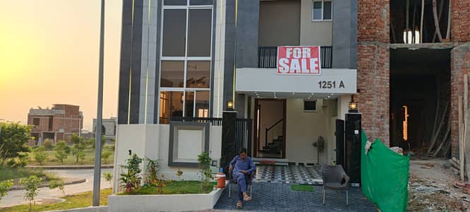 5Marla brand new house available for sale