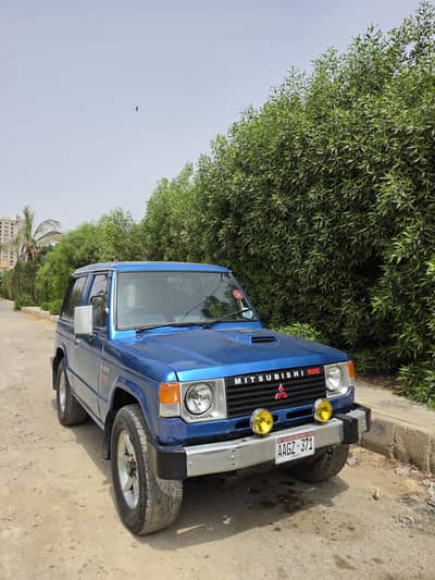 Mitsubishi Pajero 1988