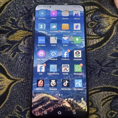 Vivo V15