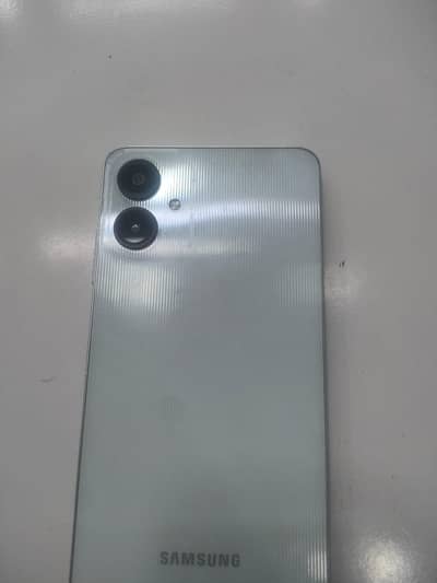 Samsung Mobile A06