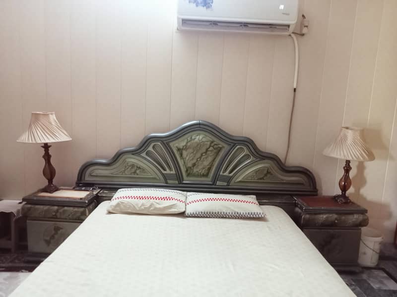 used bed set 0
