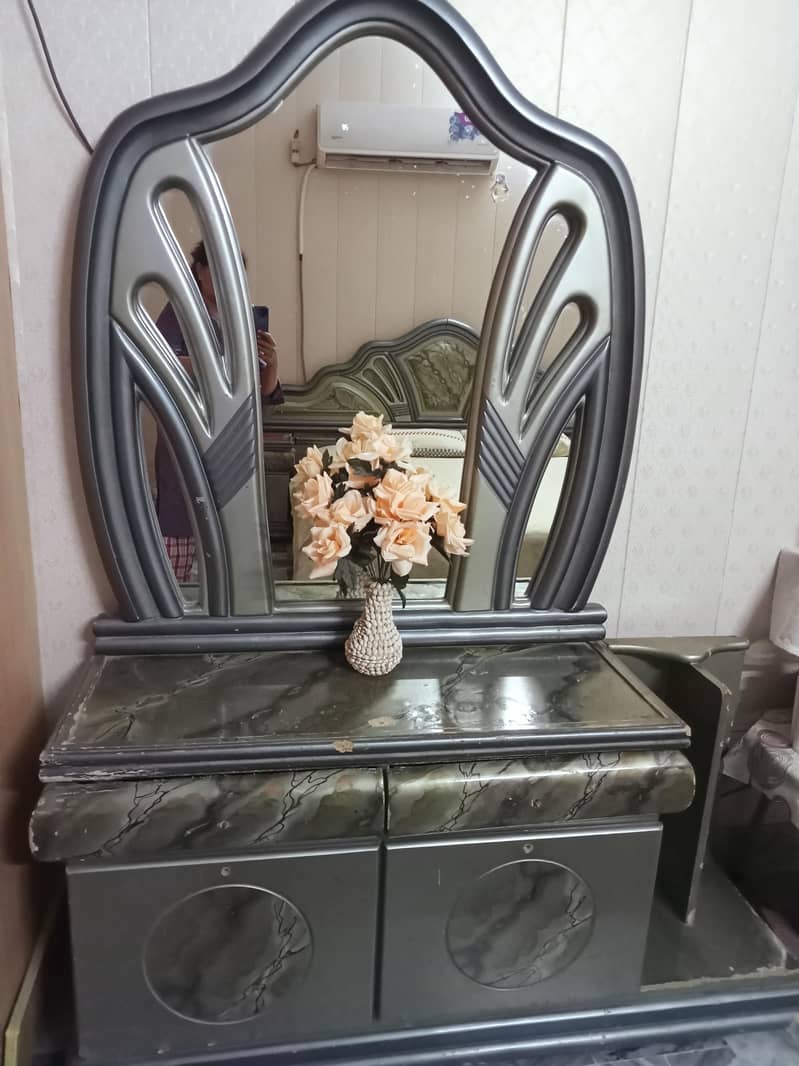 used bed set 1