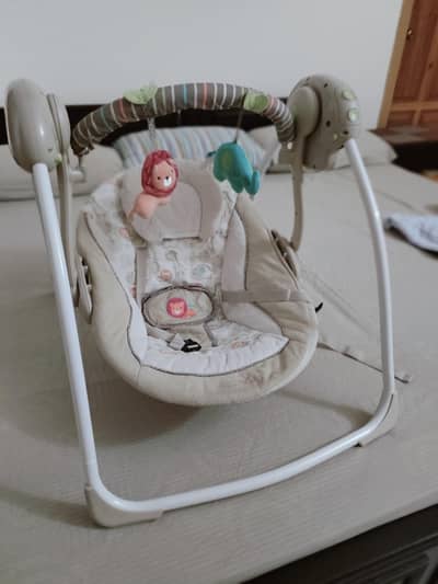 Baby swing in perfect condition