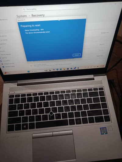 HP 840 G5 i5 8th Gen 8/256GB