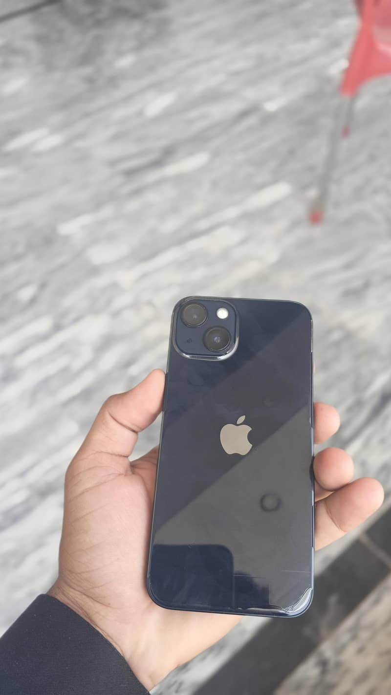 Apple iPhone 13 6