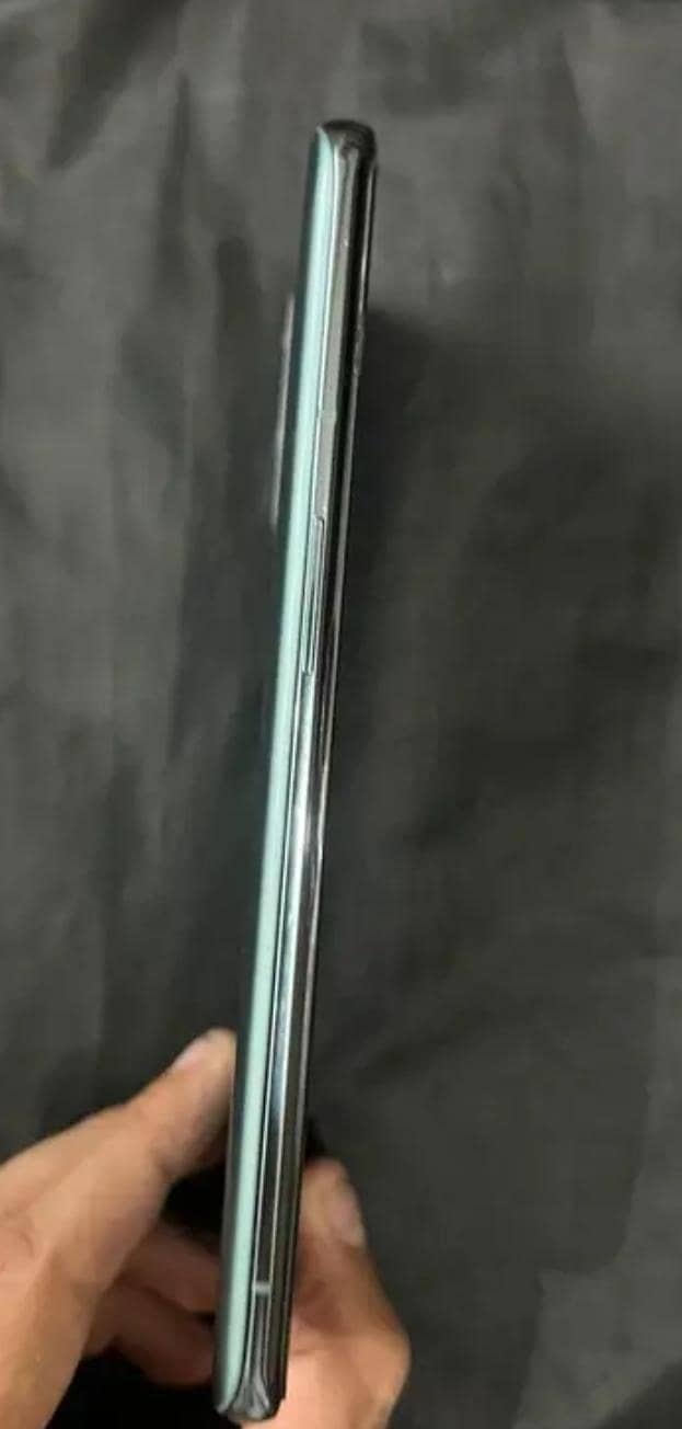 One Plus 9 Pro 4