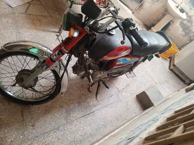 bahtreen gari hai abhi  Kam karwaya hai 10000 ka full ok hai