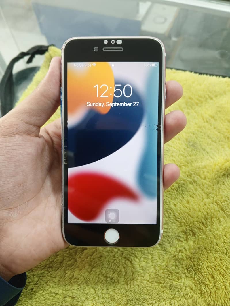 Apple iPhone 7 2