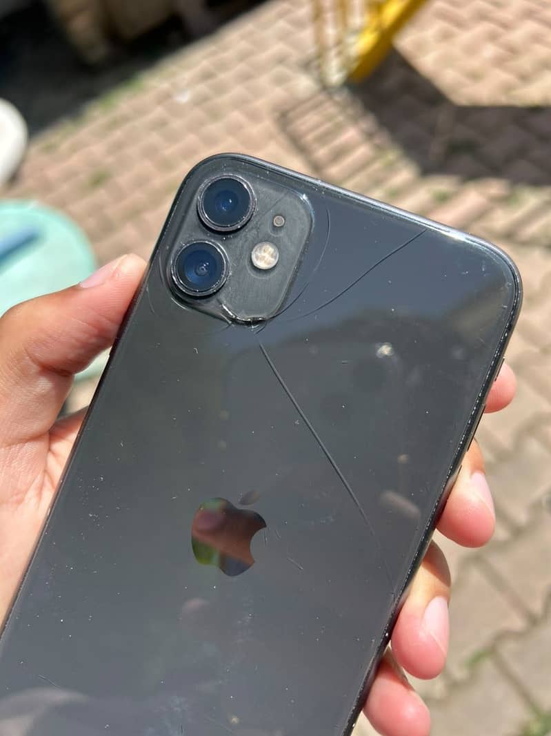 Apple iPhone 11 0