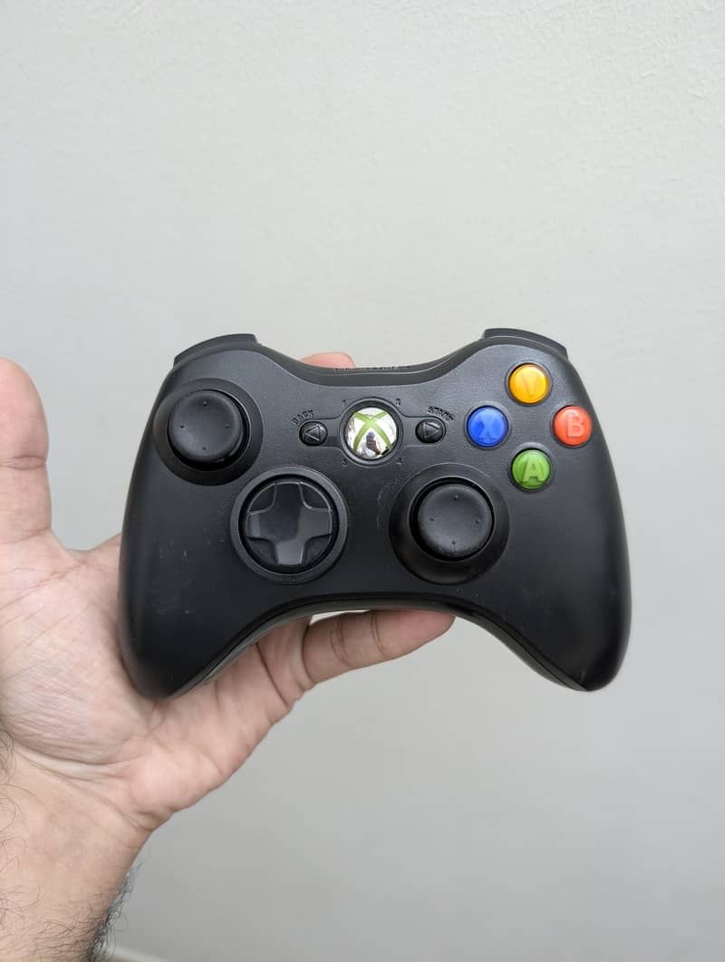 Xbox 360 Wireless Controllers  2pcs 4