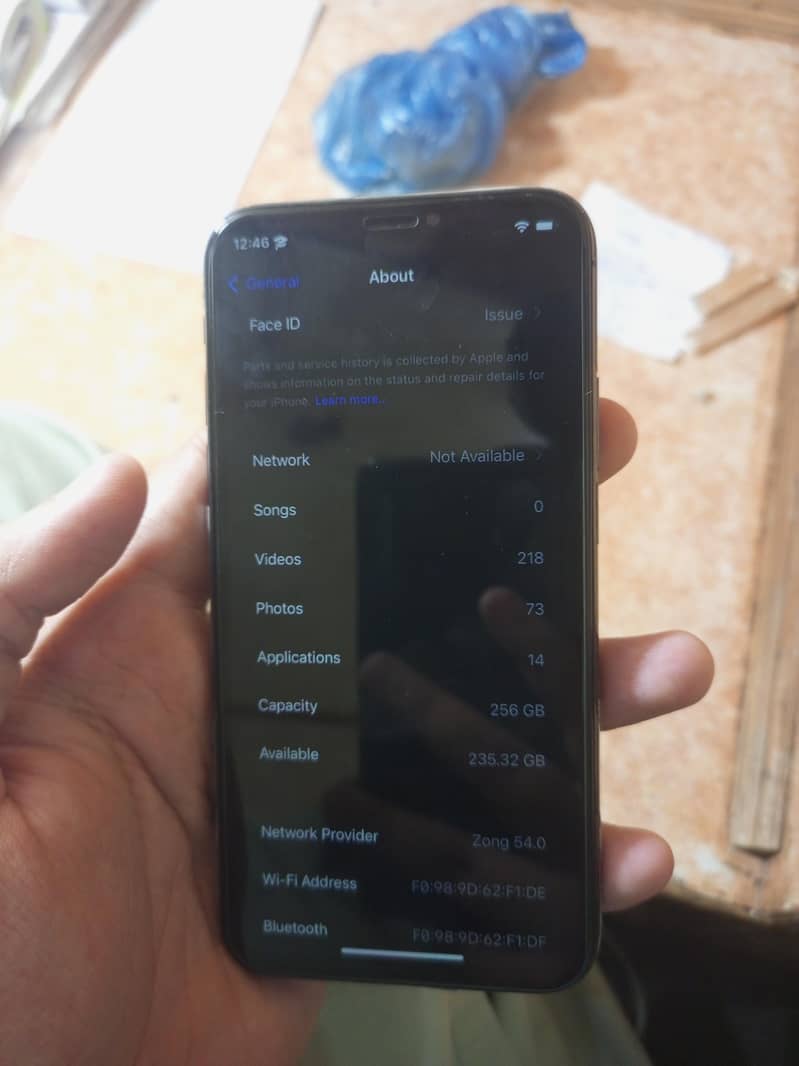 Apple iPhone X 3
