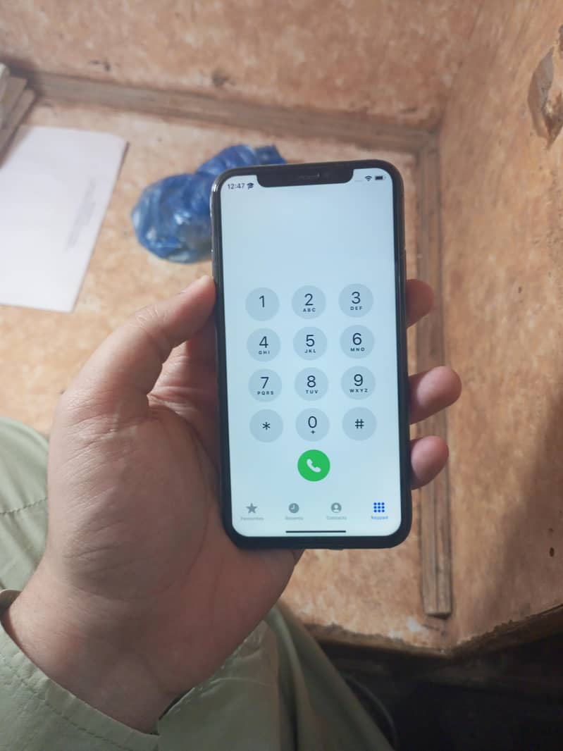 Apple iPhone X 5