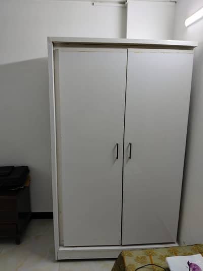 2 door almari