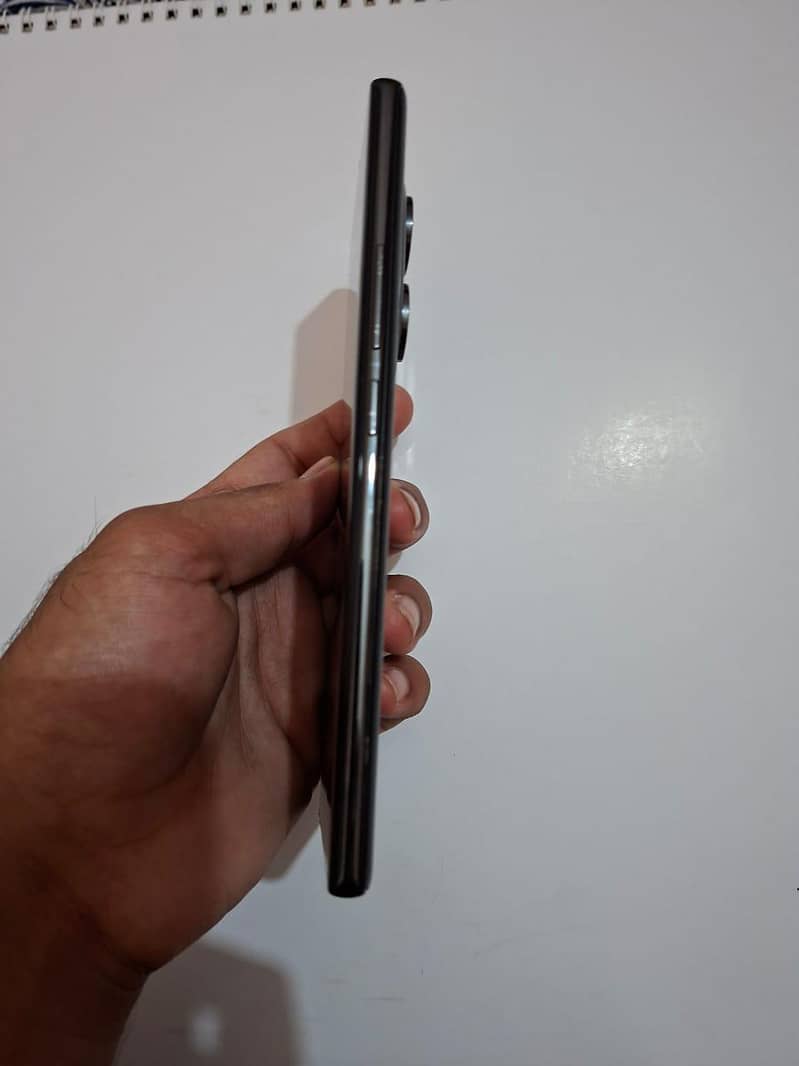 Redmi note 14 Pro 4